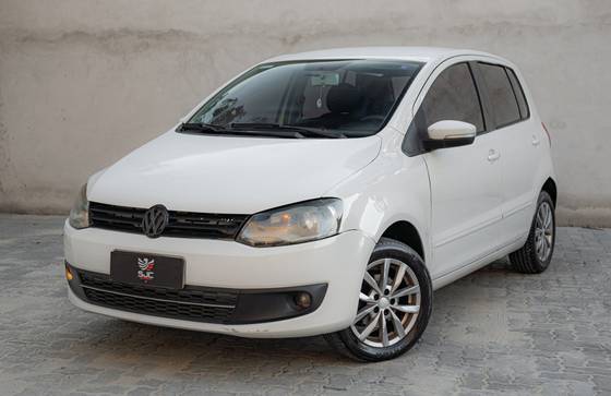 VOLKSWAGEN FOX 1.0 MI BLACKFOX 8V FLEX 4P MANUAL VOLKSWAGEN FOX 1.0 MI BLACKFOX 8V FLEX 4P MANUAL